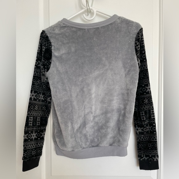 Reindeer sweater - Picture 3 of 5